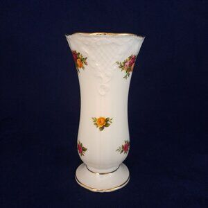 Royal Albert Old Country Roses Bone China Vase 22K Gold Trim Floral Design